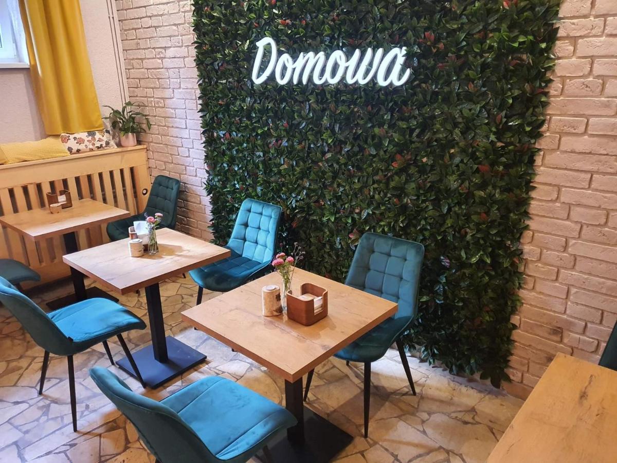 Domowa- Restauracja I Pokoje 维伦匝布赞斯基 外观 照片